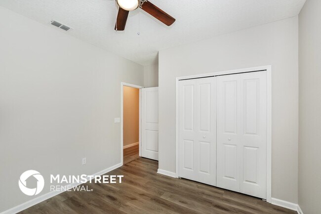 Foto del edificio - 81 Crystal Crest Ln