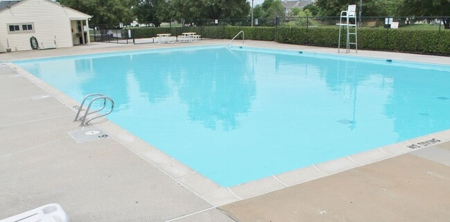 Foto del edificio - Adorable 3-Bedroom Ranch w/Community Pool,...