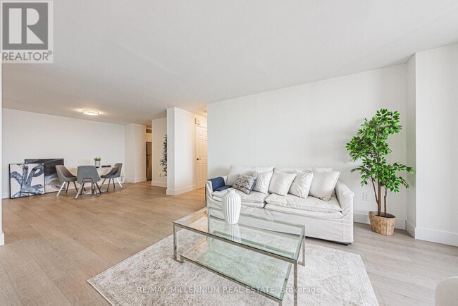 Building Photo - 2220 Marine Dr