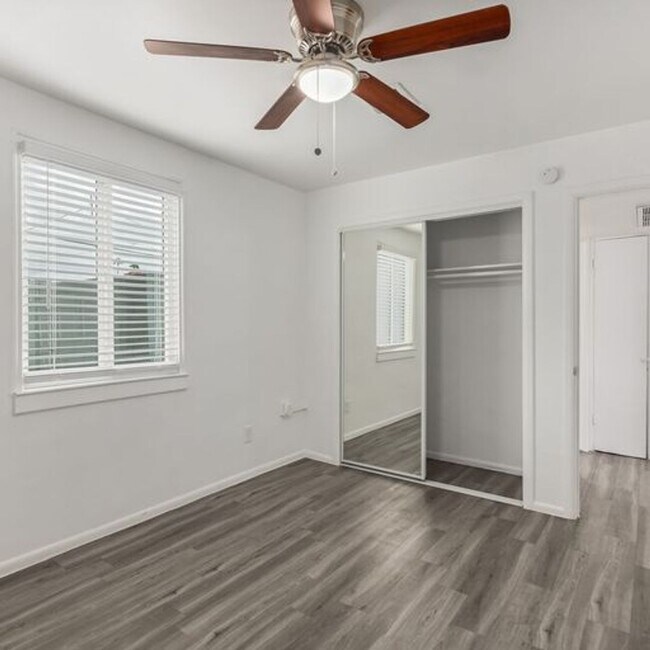 Interior Photo - 3319 North 32nd Street