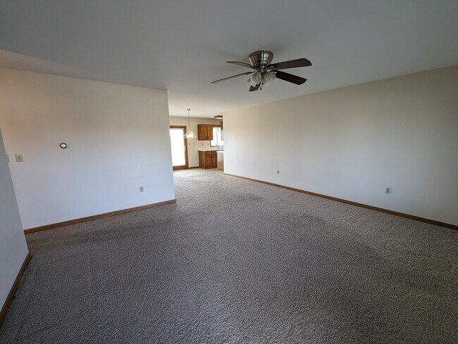Building Photo - 500 Wildwood Dr