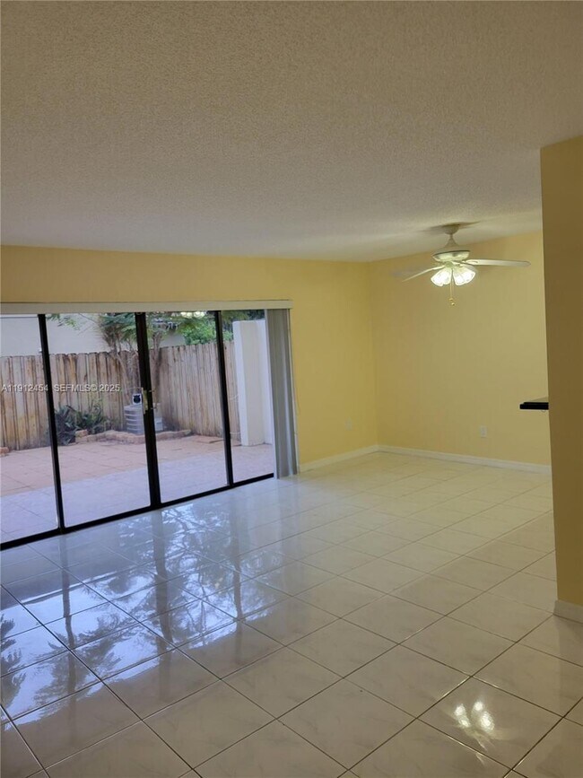 Foto del edificio - 2750 N 34th Ave