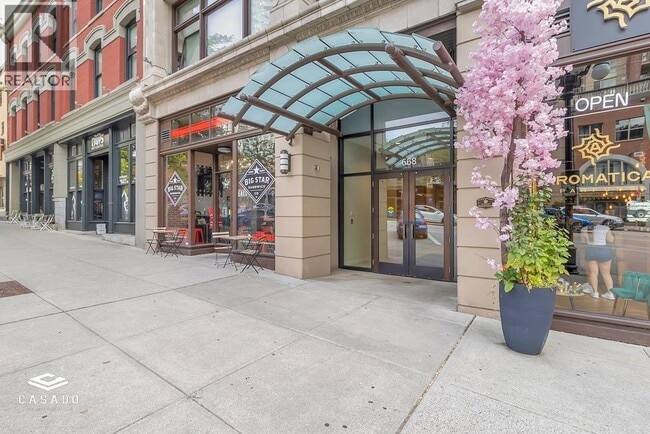 Building Photo - 668-668 Columbia St