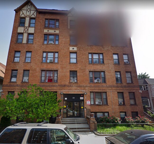 Building Photo - 22 Gifford Ave