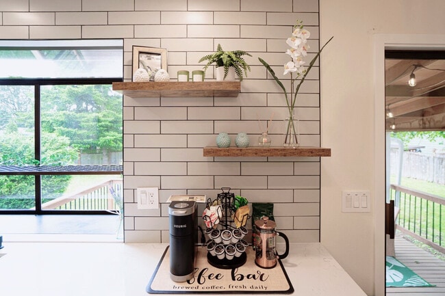 Building Photo - 14808 11th Pl W