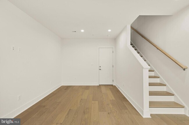 Foto del edificio - 2607 1st St NW