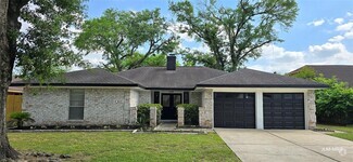 Building Photo - 4111 Saratoga Dr