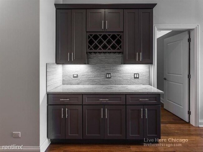 Foto del edificio - 2 br, 2 bath Apartment - 838 S Wells St