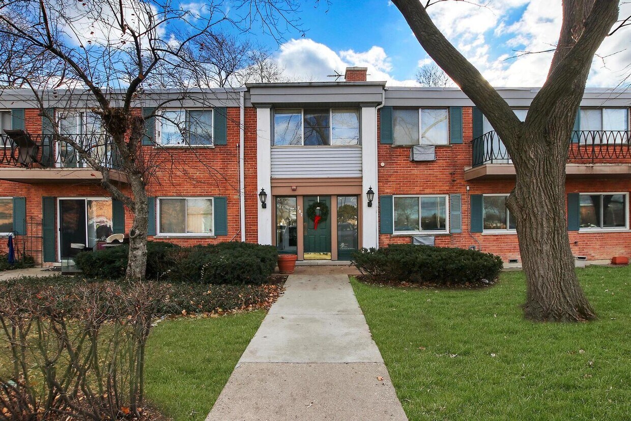 Foto principal - 707 Falcon Dr