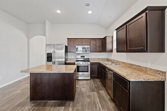 Building Photo - 5126 Chester Springs Ln
