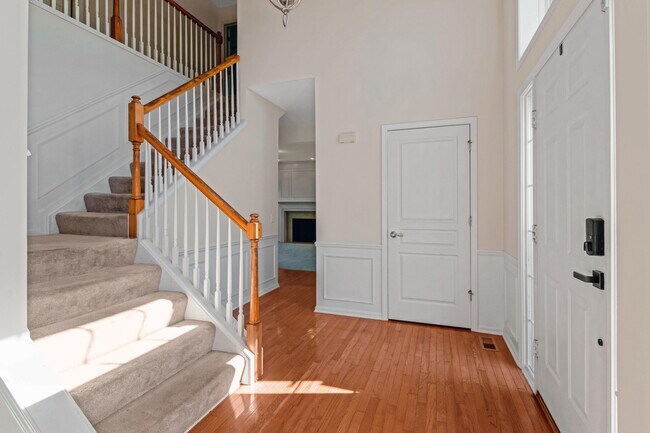 Building Photo - 7859 Greene Farm Dr