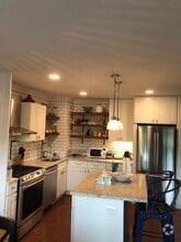 Building Photo - 1300 S Arlington Ridge Rd