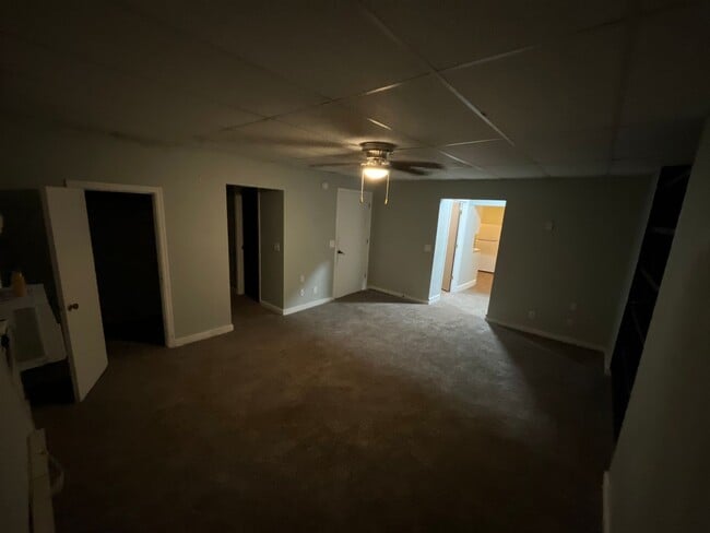 Foto del edificio - 101 E High St