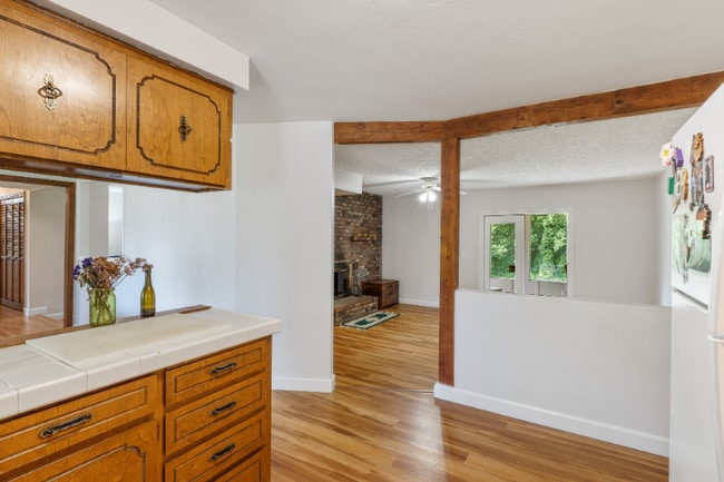 Foto del edificio - 9423 NE Woodridge St