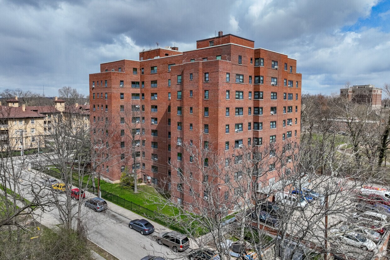 Foto del edificio - The Redding
