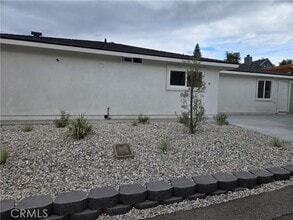 Building Photo - 8712 Oceanview Ave