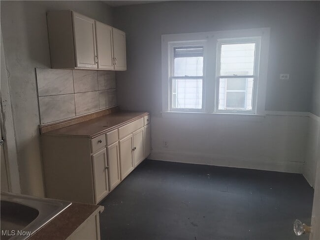 Foto del edificio - 3391 E 134th St