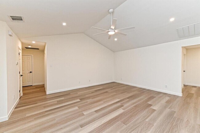 Building Photo - 1606 Normeadows Cir