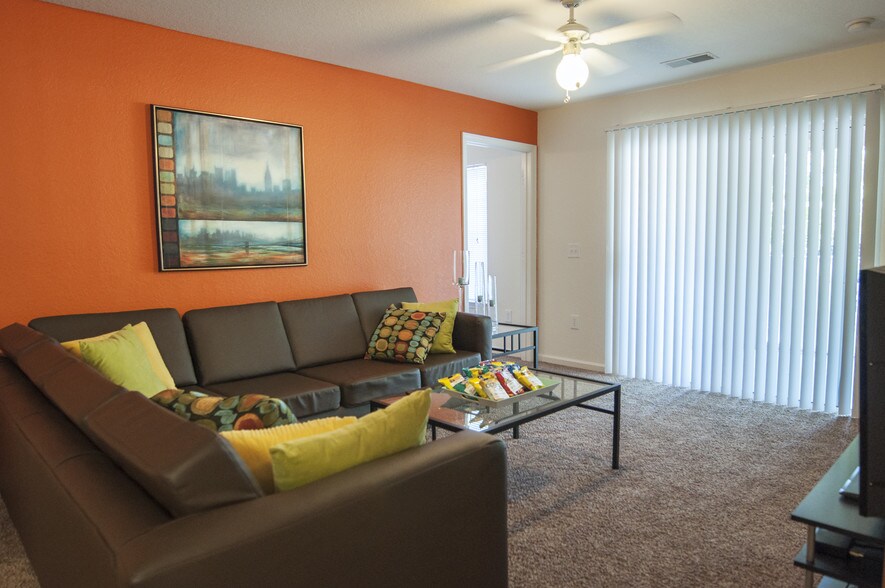 Student Apartment Living Room village green apartments - student housing rentals - raleigh, nc Student Apartment Living Room village green apartments - student housing rentals - raleigh, nc