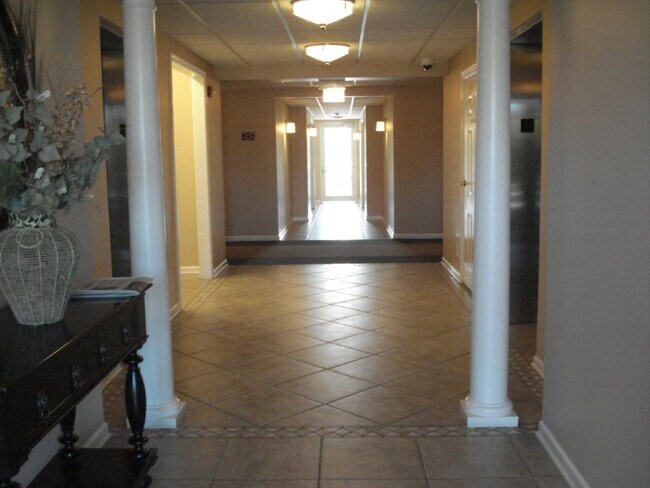 Foto del edificio - 601 W Rand Rd