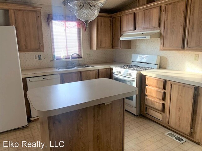 Building Photo - 3 br, 2 bath House - 710 Fir Street