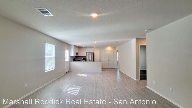 Building Photo - 3 br, 2 bath House - 6407 Tractor Way
