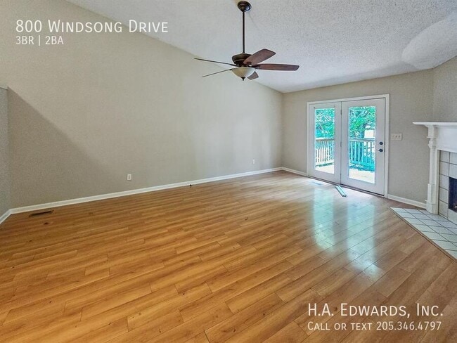 Building Photo - 800 Windsong Dr