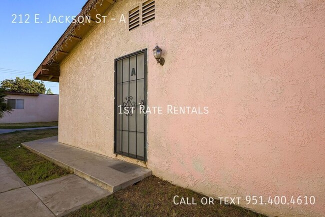 Photo - 212 E Jackson St Apartment