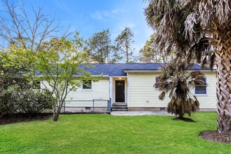 Building Photo - 2425 Sparks Rd