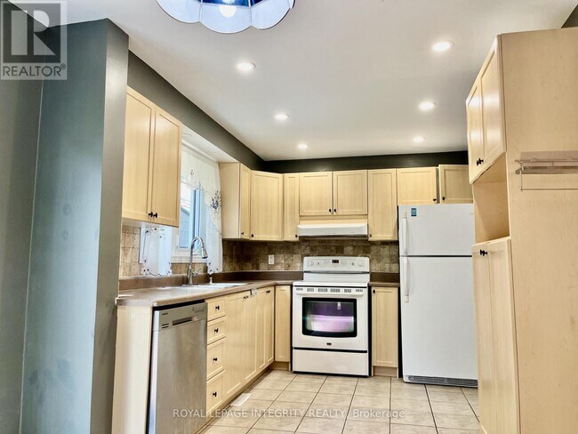 Photo du bâtiment - 1843 Prestwick Dr