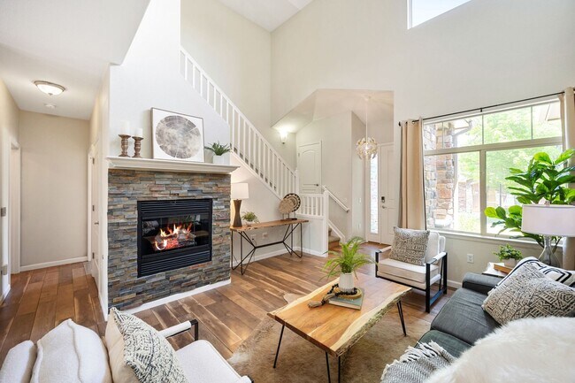 Foto del edificio - Spacious 3BR + Loft in the Palomino Park Community - Perfect for Comfortable, Convenient and Quit...