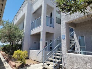Building Photo - 2201 Ramsgate Dr