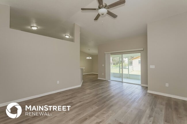 Foto del edificio - 3507 Manor Loop