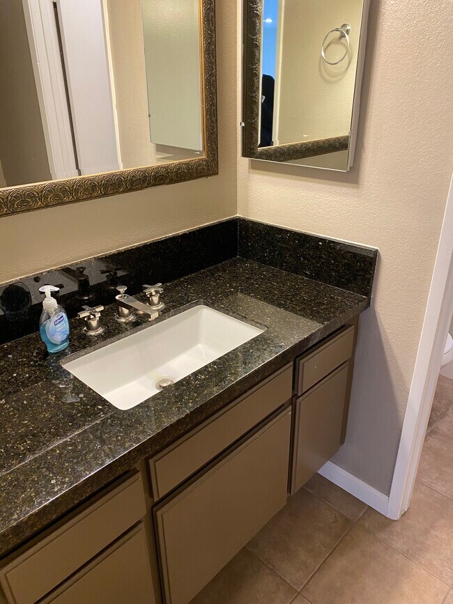 15048 Varsity St Unit E, Moorpark, CA 93021 Condo for Rent in