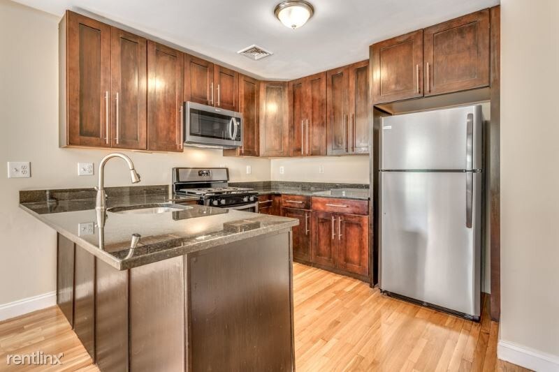 Foto principal - 51 Colonial Ave