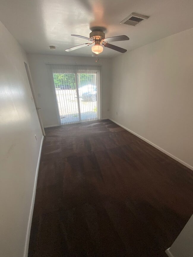 Photo - 144 Wabash St Apartment