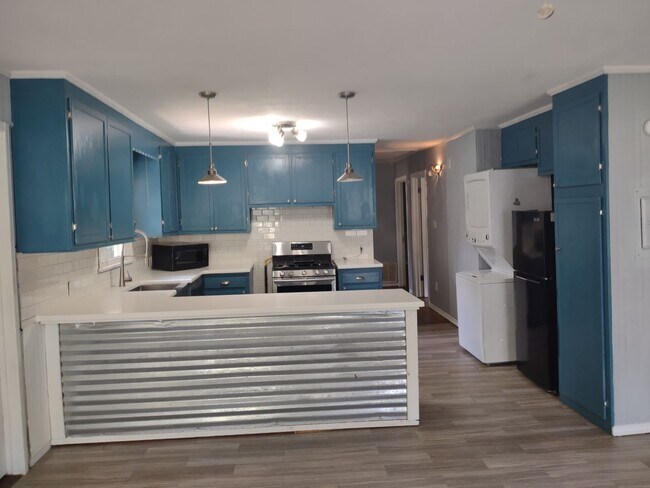 Foto del edificio - 218 McCree Dr