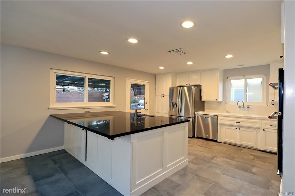 Primary Photo - 5 br, 3 bath House - 17224 Bullock St