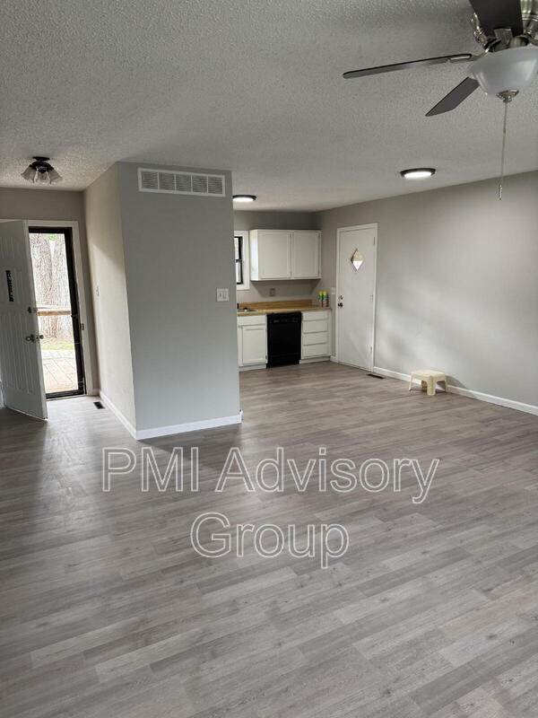 Primary Photo - 6612 SW Arborglade Ln