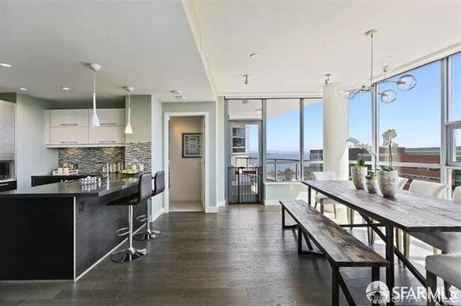 Foto del edificio - 480 Mission Bay Blvd North