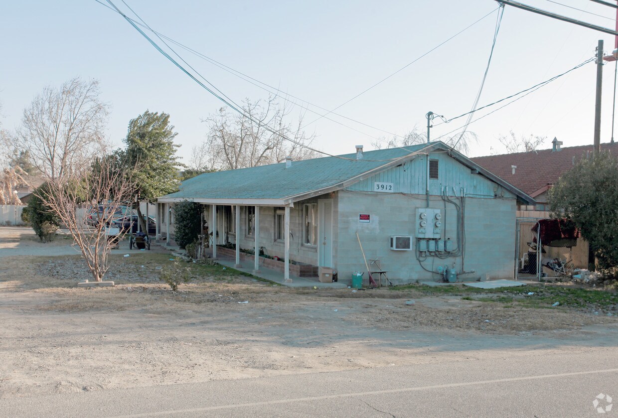 Primary Photo - 3912 El Camino Ave
