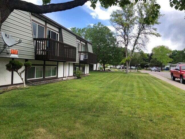 Building Photo - 2907 Harmony Ct