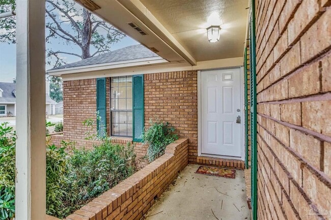 Building Photo - 6327 Heart Pine Dr