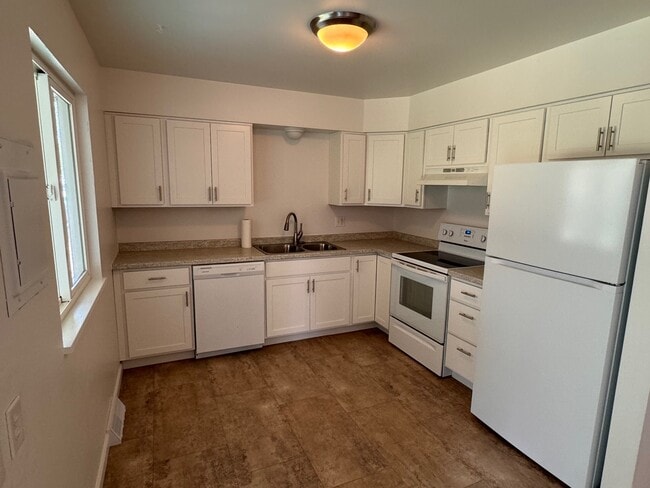 Foto del edificio - 1437 Beech Ct