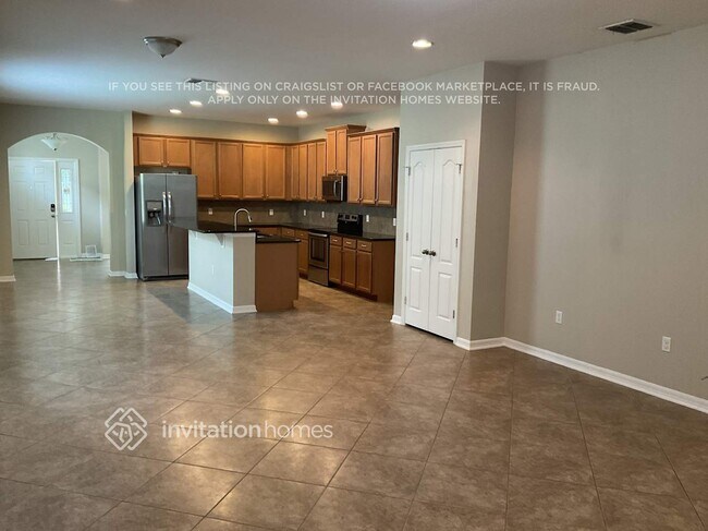 Foto del edificio - 325 Mirasol Ln