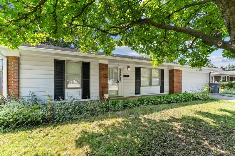 Photo - 3164 Bluebell Lane
