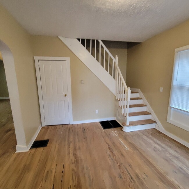 Building Photo - 3BR House near Fountain Square area!