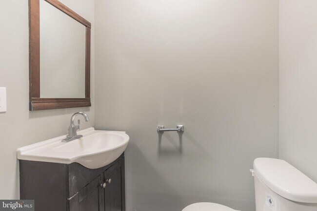 Foto del edificio - 2147 N Marston St