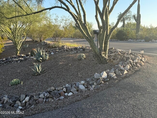 Building Photo - 3800 N Tanuri Dr