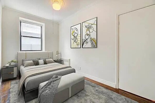 Foto del edificio - 314 W 58th St